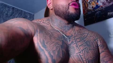 criss_zanders202 online show from June 1, 2026, 8:21 pm
