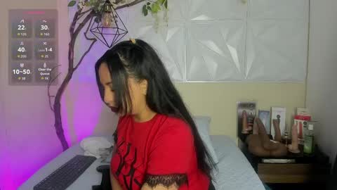 Snapshot of cristal_coopeer chatting on April 16, 2026, 12:50 pm Cristal yours Milf online show from April 16, 2026, 12:50 pm