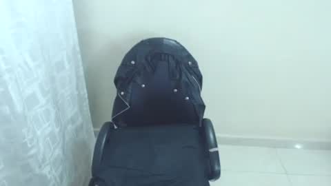 Snapshot of cristal_jayan chatting on July 6, 2026, 11:40 pm HI online show from July 6, 2026, 11:40 pm