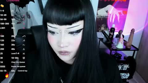 Snapshot of cristal_kosh chatting on July 2, 2026, 5:52 pm Cris online show from July 2, 2026, 5:52 pm