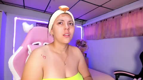 cristal_smith20 online show from March 27, 2026, 12:05 pm