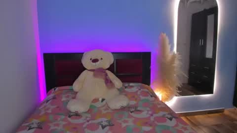 Snapshot of cristal_t2 chatting on June 11, 2026, 6:50 pm cristal_t2 online show from June 11, 2026, 6:50 pm