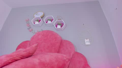 Snapshot of cristalcornner_ chatting on January 23, 2025, 1:51 am Nicole  Connection time 220pm-910pmCol online show from January 23, 2025, 1:51 am