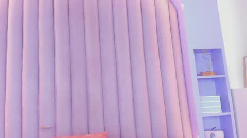 Snapshot of cristalcornner_ chatting on January 25, 2025, 7:49 pm Nicole  Connection time 220pm-910pmCol online show from January 25, 2025, 7:49 pm