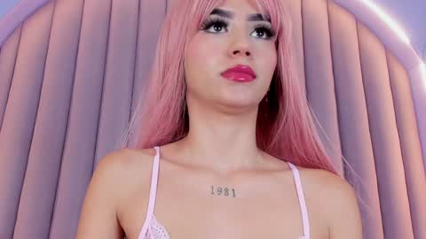 Snapshot of cristalcornner_ chatting on February 6, 2025, 7:29 pm Nicole  Connection time 220pm-910pmCol online show from February 6, 2025, 7:29 pm