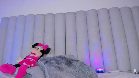 Snapshot of cristalcornner_ chatting on February 11, 2025, 10:28 pm Nicole  Connection time 220pm-910pmCol online show from February 11, 2025, 10:28 pm