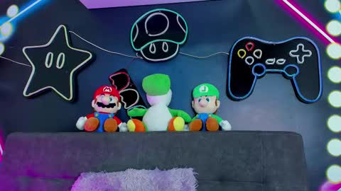 Snapshot of cristalcornner_ chatting on February 12, 2025, 7:45 pm Nicole  Connection time 220pm-910pmCol online show from February 12, 2025, 7:45 pm