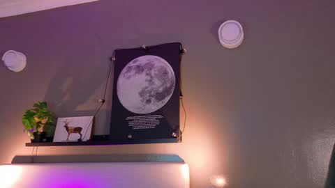 Snapshot of cristalcornner_ chatting on September 28, 2025, 11:48 am Nicole  Connection time 220pm-910pmCol online show from September 28, 2025, 11:48 am