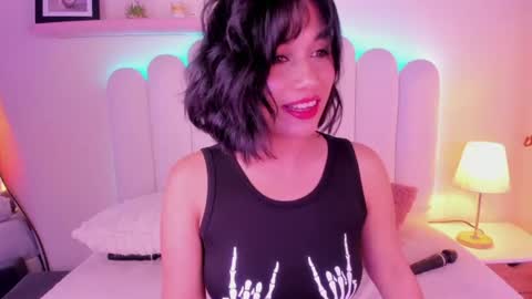 Snapshot of cristalhorny_69 chatting on July 13, 2026, 1:41 am Cristal online show from July 13, 2026, 1:41 am