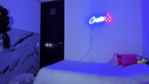 Snapshot of cristel_natt chatting on December 12, 2024, 2:15 am Independent Model online show from December 12, 2024, 2:15 am