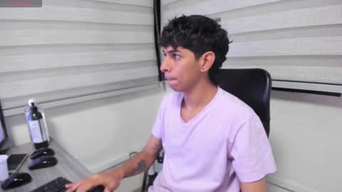 cristhian online show from September 16, 2025, 4:46 am