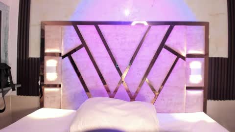 cristin  online show from April 9, 2026, 6:57 pm