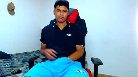 Snapshot of cristiantayron chatting on May 9, 2026, 10:15 pm cristian online show from May 9, 2026, 10:15 pm