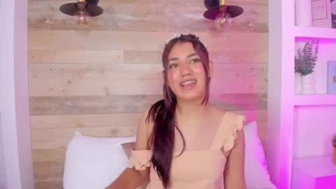Snapshot of cristin_collins chatting on June 11, 2026, 2:53 am C R I S T I N online show from June 11, 2026, 2:53 am