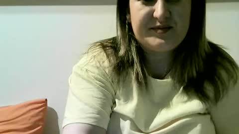 cristina20021991 online show from February 26, 2026, 8:52 pm