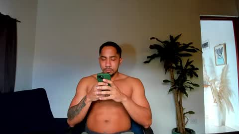 Snapshot of cristobal12cock chatting on June 28, 2026, 12:33 pm Cristian online show from June 28, 2026, 12:33 pm