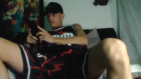 Snapshot of cristofer_dick5511 chatting on October 12, 2025, 8:35 am criistofer online show from October 12, 2025, 8:35 am