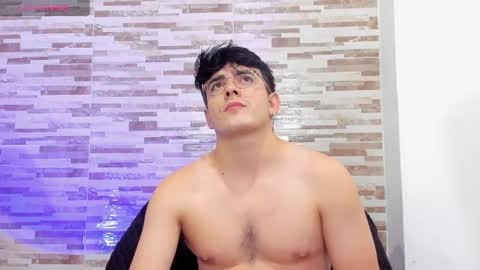 Snapshot of cristopher_russo chatting on May 15, 2026, 11:12 pm CRISTOPHER online show from May 15, 2026, 11:12 pm