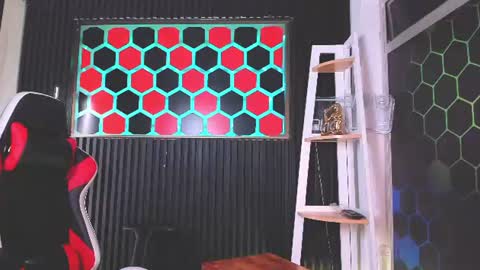Snapshot of cristopher_wild chatting on June 18, 2026, 8:46 pm Cristopher online show from June 18, 2026, 8:46 pm