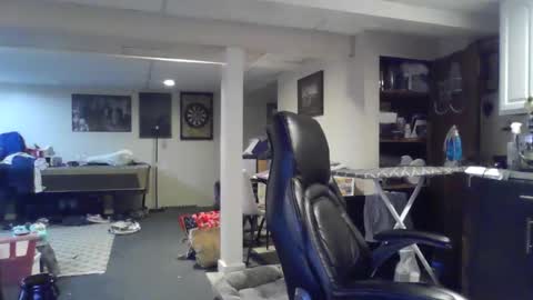 Snapshot of crm400 chatting on June 10, 2026, 1:39 am billybasement online show from June 10, 2026, 1:39 am