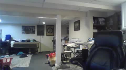Snapshot of crm400 chatting on June 14, 2026, 3:41 am billybasement online show from June 14, 2026, 3:41 am