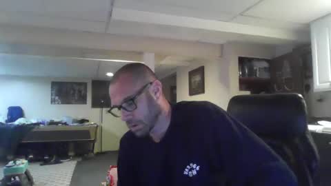 Snapshot of crm400 chatting on June 21, 2026, 3:53 am billybasement online show from June 21, 2026, 3:53 am