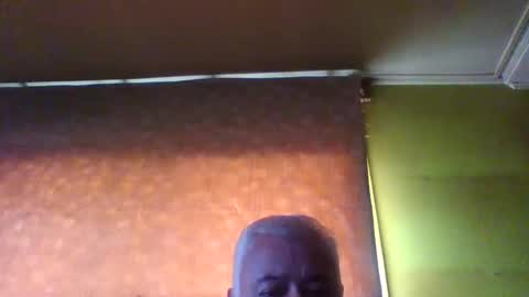 crmperez online show from March 1, 2025, 7:04 pm