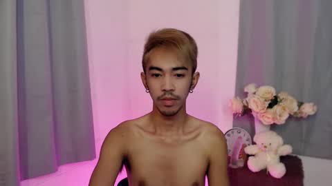 crocodale online show from October 28, 2025, 2:53 pm