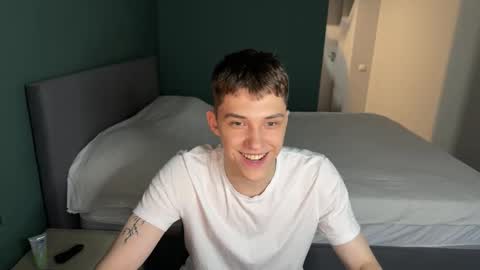 Snapshot of cronck52 chatting on November 17, 2025, 7:41 pm cronck52 online show from November 17, 2025, 7:41 pm