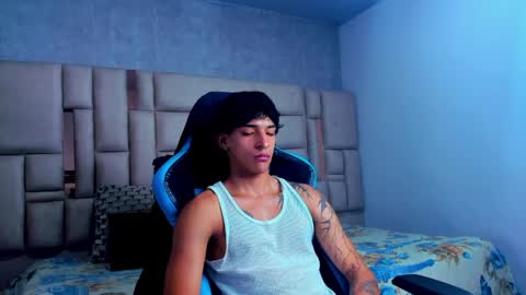 Croy online show from April 1, 2026, 7:22 pm