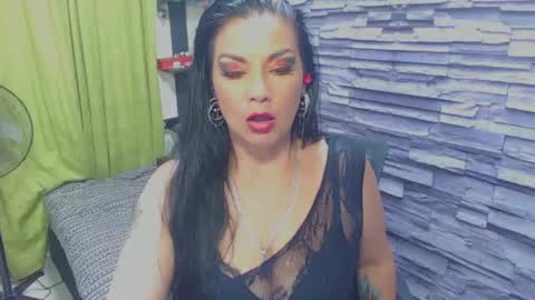 cruela_deviil online show from February 27, 2025, 7:55 am