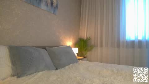 Rina online show from April 10, 2026, 8:19 am