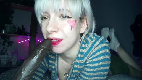Snapshot of cruellagoth chatting on February 14, 2025, 2:33 pm Cruella online show from February 14, 2025, 2:33 pm