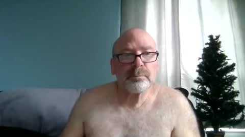 Snapshot of cruising_guy chatting on May 13, 2026, 12:24 pm fun guy online show from May 13, 2026, 12:24 pm