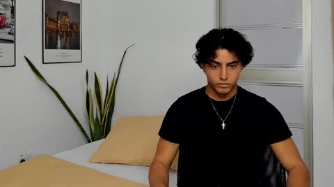 Snapshot of cruz_fernandez chatting on November 11, 2025, 9:37 pm cruz_fernandez online show from November 11, 2025, 9:37 pm