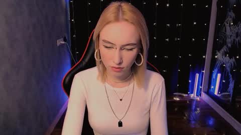 crybambi online show from February 17, 2026, 8:33 am