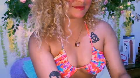 crysrus online show from December 17, 2024, 12:23 am