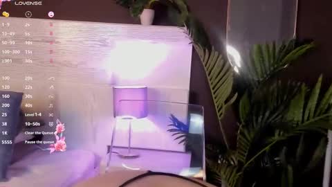 Snapshot of crysta12_ chatting on February 25, 2026, 11:42 am CRISTAL online show from February 25, 2026, 11:42 am