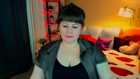 Anna online show from April 16, 2026, 7:14 pm