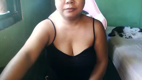 Snapshot of crystal_april chatting on July 20, 2026, 7:22 am Crys online show from July 20, 2026, 7:22 am