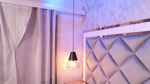 crystal_gilton online show from May 23, 2026, 7:07 pm