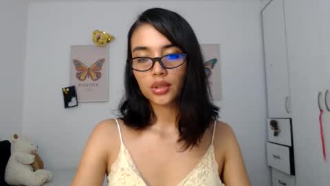 crystal_grilx online show from June 10, 2026, 1:50 am