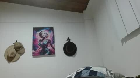 Crystal Blaze online show from March 18, 2026, 7:33 am