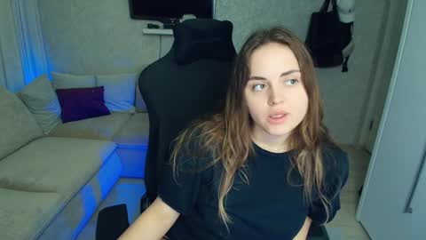 Snapshot of crystalemily chatting on March 31, 2026, 7:25 pm crystalemily online show from March 31, 2026, 7:25 pm