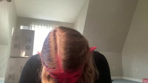 CrystalBabyy online show from October 30, 2025, 9:15 pm