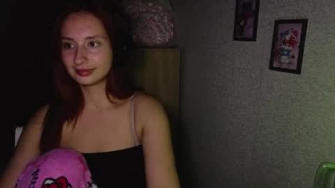 Snapshot of crystallkris chatting on October 9, 2025, 10:41 pm Kristina online show from October 9, 2025, 10:41 pm