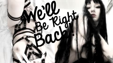 Sasha    Make me moan with patterns   good music here  online show from October 17, 2025, 2:19 pm