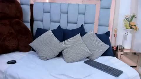 Snapshot of crystalstonee1 chatting on June 26, 2026, 5:39 pm Crystal online show from June 26, 2026, 5:39 pm