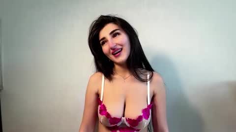Snapshot of crystlepipkins chatting on June 17, 2026, 1:12 pm Diana online show from June 17, 2026, 1:12 pm