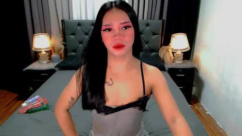Snapshot of crytastal_lust1212 chatting on June 5, 2026, 9:48 am bea takashi online show from June 5, 2026, 9:48 am